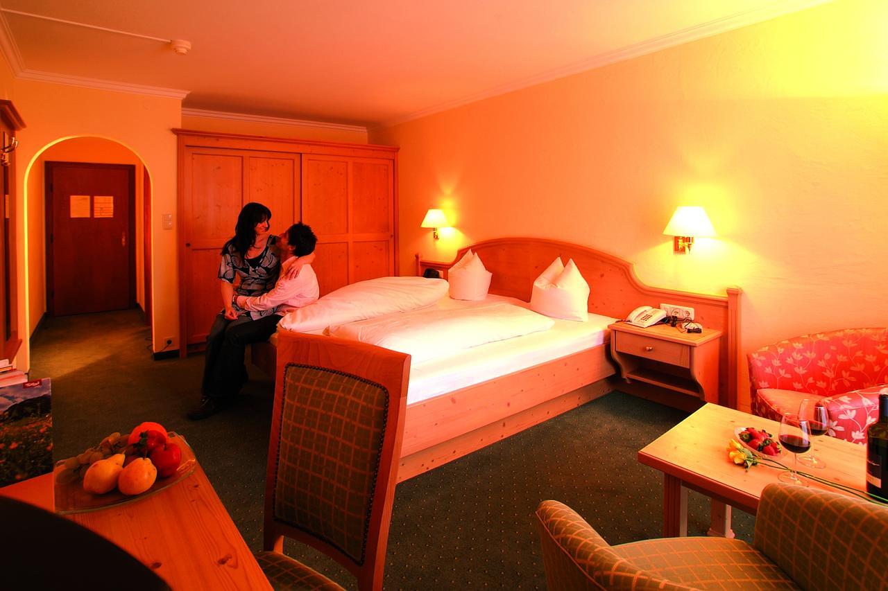 Hotel Goldenes Kreuz Tannheim Eksteriør bilde
