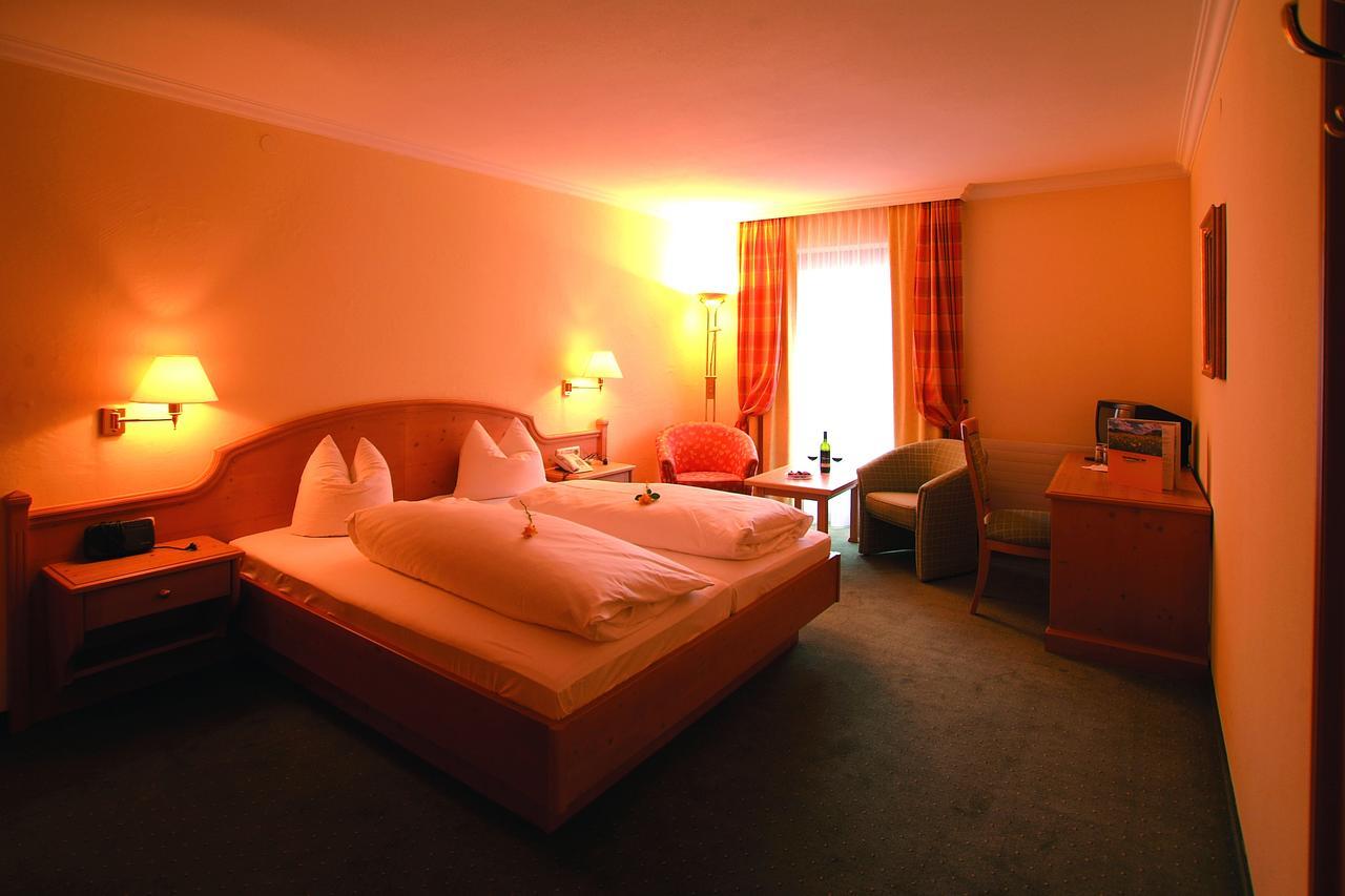 Hotel Goldenes Kreuz Tannheim Eksteriør bilde