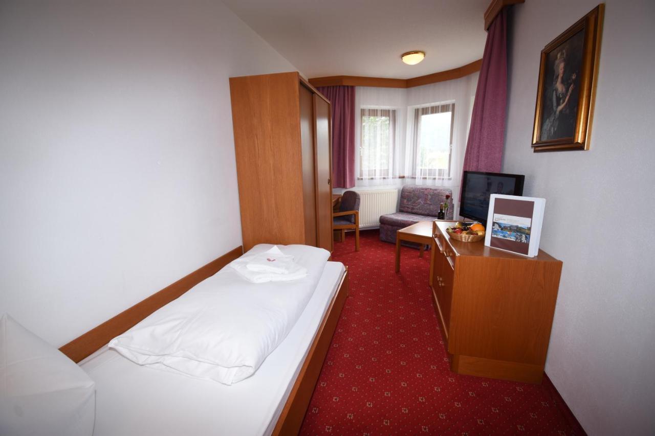 Hotel Goldenes Kreuz Tannheim Eksteriør bilde